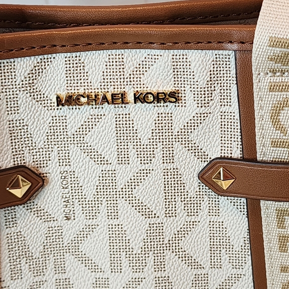 🎀 PRICE DROP! Michael Kors Signature Maeve Convertible Open Tote - Picture 6 of 11